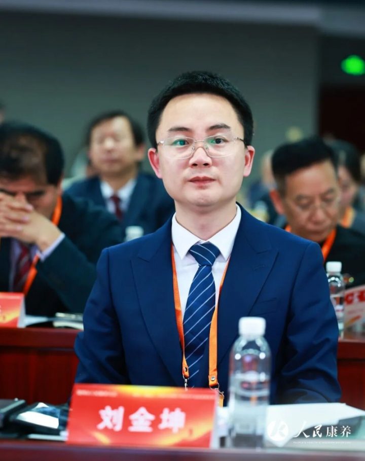 20260331122853484041036