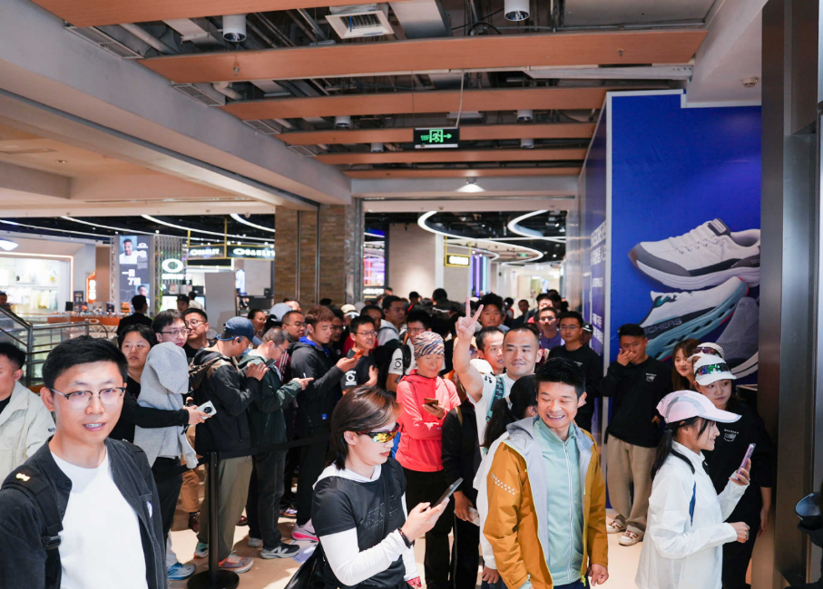 开业即顶流！马孔多全国首店落地北京朝阳大悦城